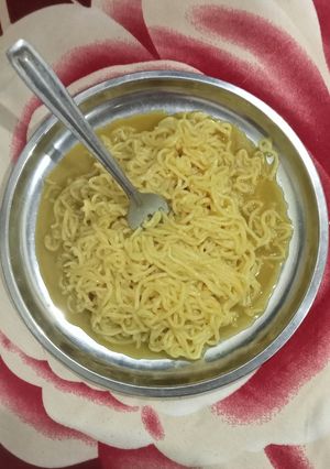 मैगी(maggi recipe in hindi) रेसिपी मुख्य फोटो