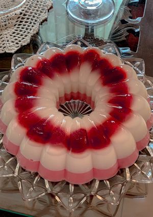 Foto resep Pudding Strawberry Yogurt