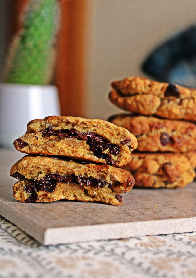 Una foto de Cookies veganas con centro de chocolate