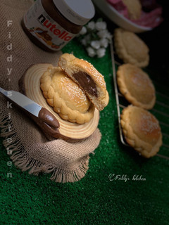 A picture of NUTELLA FILLED BREAD 🥯.