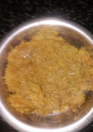A picture of Mongre ki chutney.