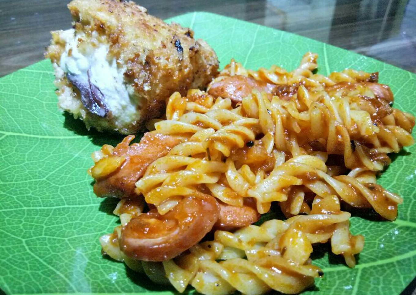 Cara Gampang Menyiapkan Chicken mozarella with fusilli bolognise Anti
Gagal