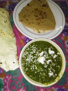 પાલક પનીર (Palak Paneer Recipe In Gujarati) રેસીપી મુખ્ય ફોટો