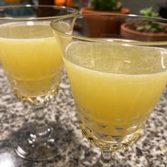 A picture of Orange and Lime Margarita.