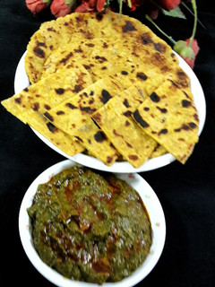 मक्की की रोटी (makki ki roti recipe in Hindi) रेसिपी मुख्य फोटो