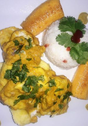 Una foto de Filete de Pescado en salsa de ají Amarillo a lo Carmelita