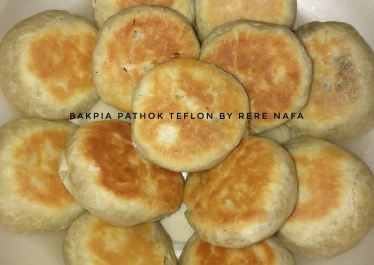 Bakpia teflon isi kacang ijo Bakpia teflon isi kacang ijo