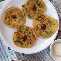 A picture of Moong dal Pancakes.