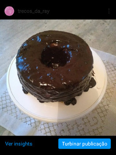 Foto de Bolo de cenoura com cobertura de chocolate
