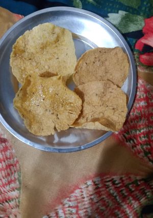 चावल का आटा पापड़ (chawal ka atta papad recipe in Hindi) रेसिपी मुख्य फोटो