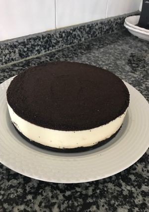 Foto principal de Tarta fría Oreo sin horno (fácil)