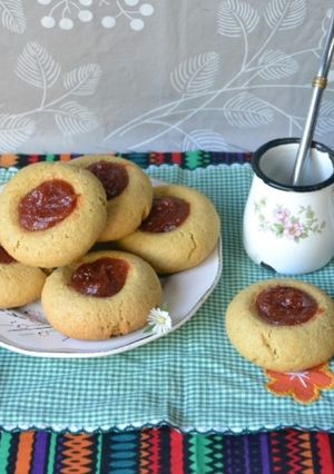Una foto de Pepas de limón y membrillo con harina de garbanzos🤓