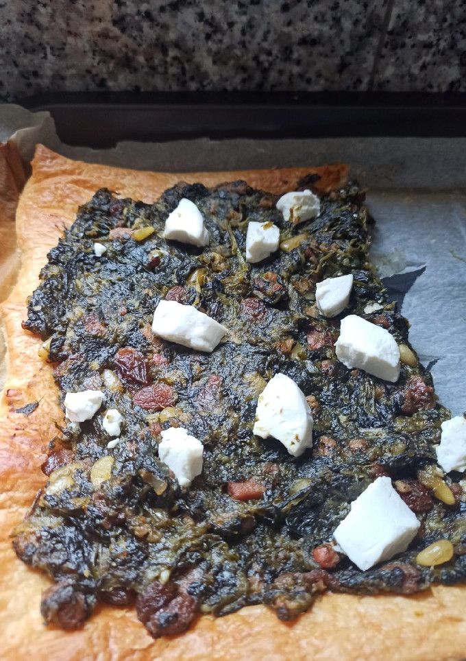 Una foto de Hojaldre con espinacas y queso de cabra Mambo