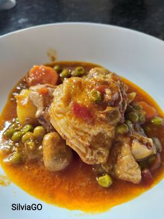 Una foto de Guisado de pollo y verduras