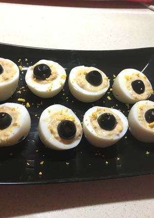Una foto de Huevos rellenos de atún