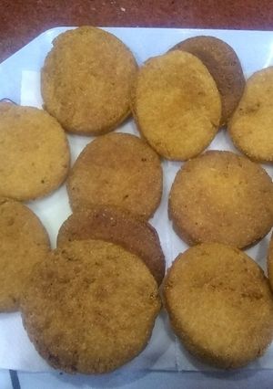 A picture of Meethi tekiyan.