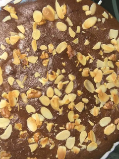 A picture of Almond & walnut wheat cake.