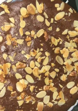 A picture of Almond & walnut wheat cake.