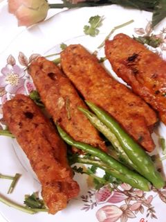 केसरी चिकन सीख कबाब (Kesari chicken seekh kabab recipe in Hindi) रेसिपी मुख्य फोटो