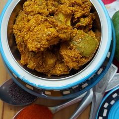 A picture of Mango Pickle.