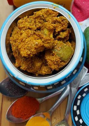 A picture of Mango Pickle.