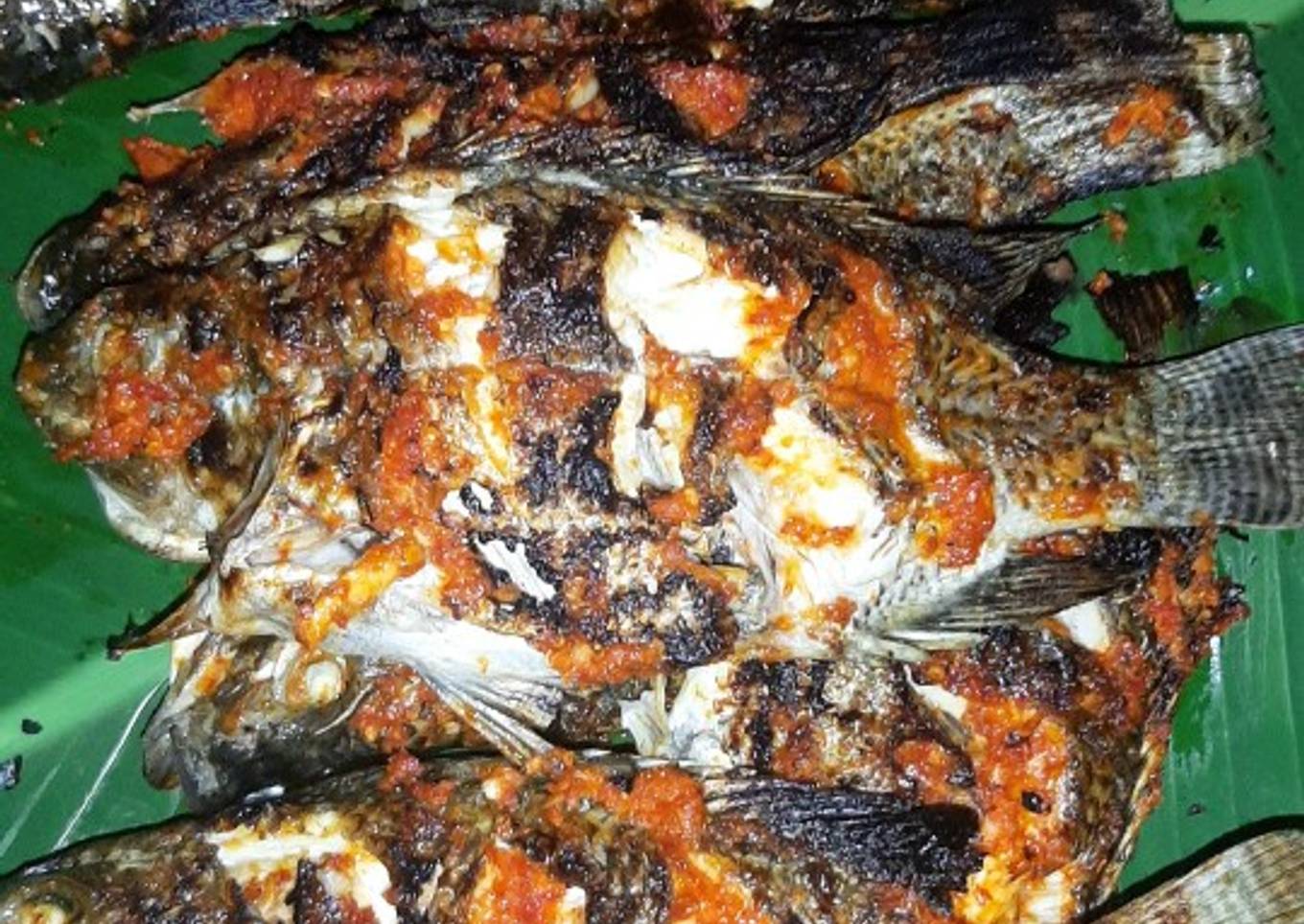 Ikan bakar bumbu merah