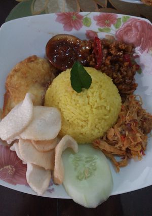 Foto resep Nasi kuning 🍚🌻
