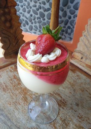 Foto resep Panna cotta vanila strawberry