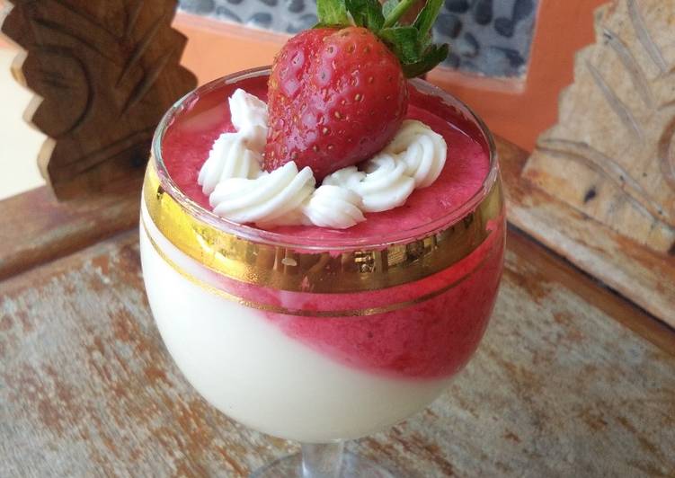 Resep Panna cotta vanila strawberry Anti Gagal