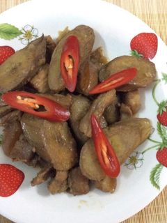 Hình của món Thịt ba chỉ kho chuối xanh.