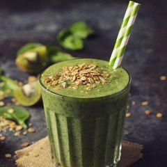 A picture of Spinach & Kiwi Smoothie.