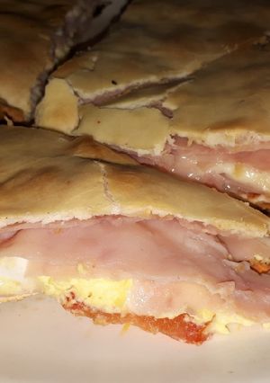 Una foto de Tarta de jamón y queso