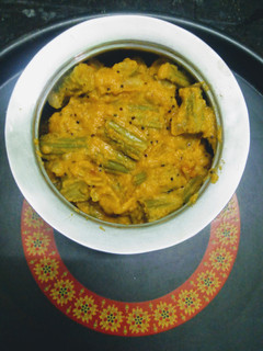 முருங்கை காய் கிரேவி (Murunkai kaai gravy recipe in tamil) செய்முறை முக்கிய புகைப்படம்