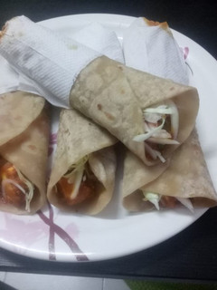 ரோடு சைடு தவா பன்னீர் பிராங்கி / wheat panner roll reciep in tamil செய்முறை முக்கிய புகைப்படம்