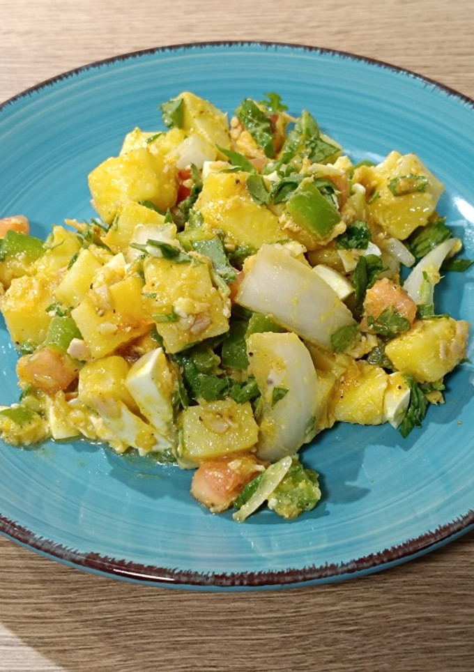 Una foto de Fresca ensalada campera con toque de curry