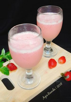 Foto resep Hanya juice strawberry susu