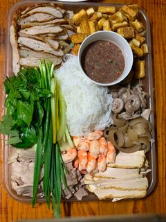 Hình của món Bún đậu mắm tôm nhà làm.