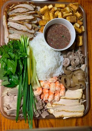 Hình của món Bún đậu mắm tôm nhà làm.