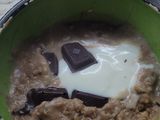 Porridge de avena de chocolate amargo y naranja