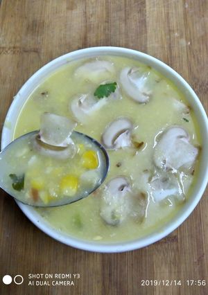 A picture of Mushroom corn soup.