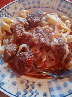 Una foto de Fideos caseros con salsa bolognesa