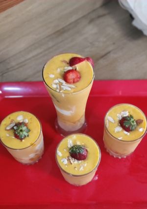 A picture of Mango mastani.