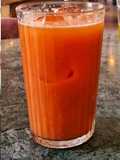 Sumo Detox de Laranja, Cenoura e Gengibre