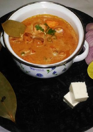 A picture of Shahi Veg Korma Restaurant Style.