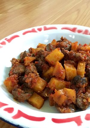 Foto resep Sambal goreng hati ampela kentang