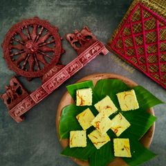 A picture of Bhapa sandesh.