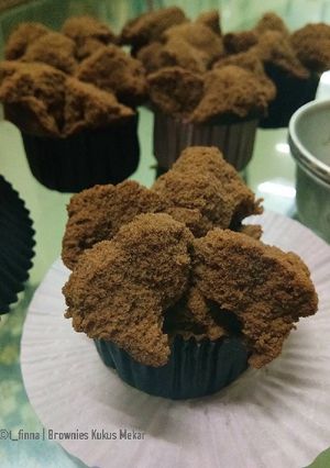 Foto resep Brownies Kukus Mekar ala Ny. Liem | Enak, Nyoklat ❤❤