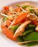 Ức Gà Xào Đậu Que Dẹp, Cà Rốt & Giá