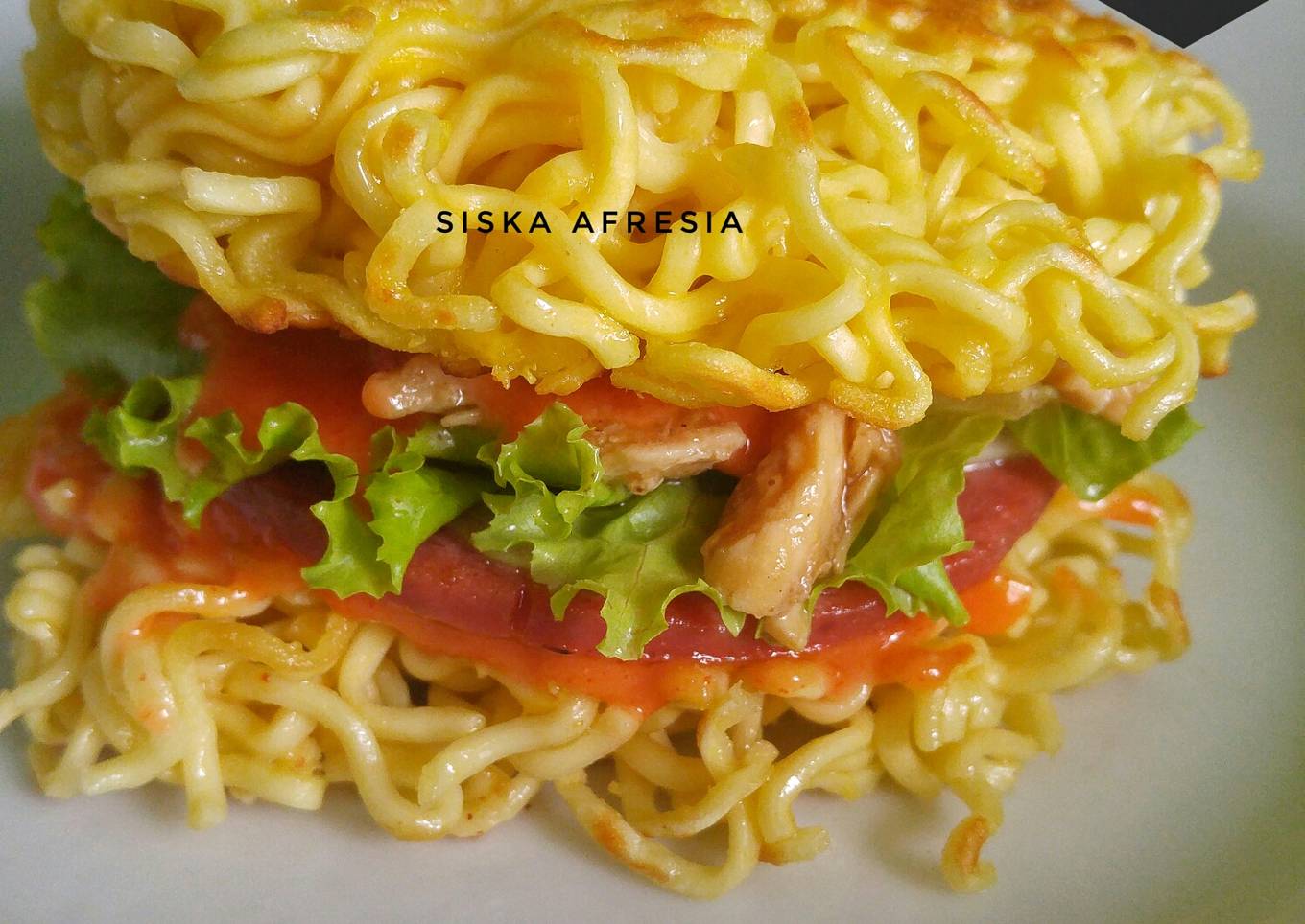 Burger mie instan