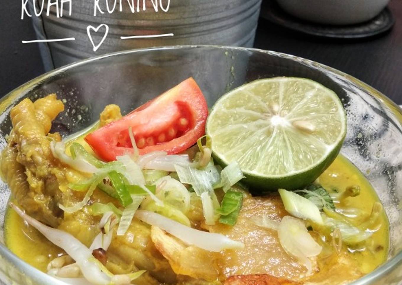 Soto ceker kuah kuning